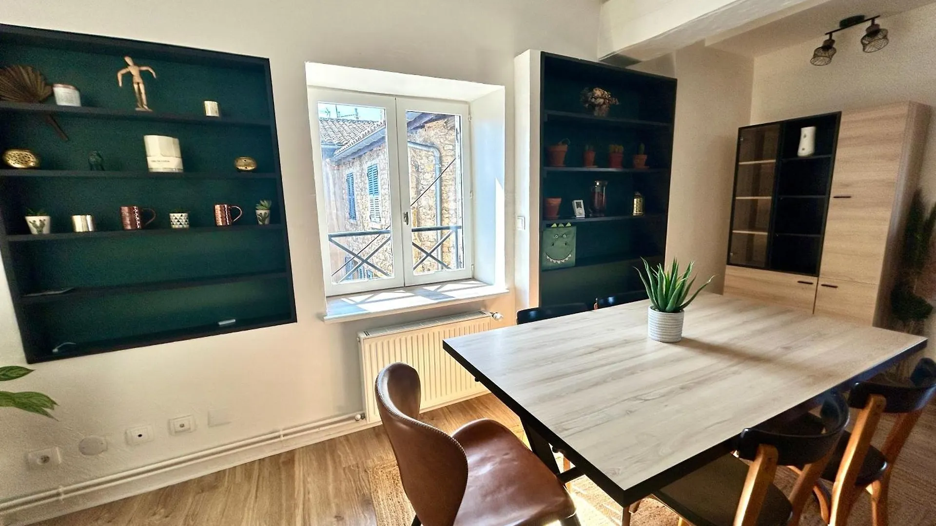 Appartement Le Nid Tropical Proche Gare à Villefranche-sur-Saône France