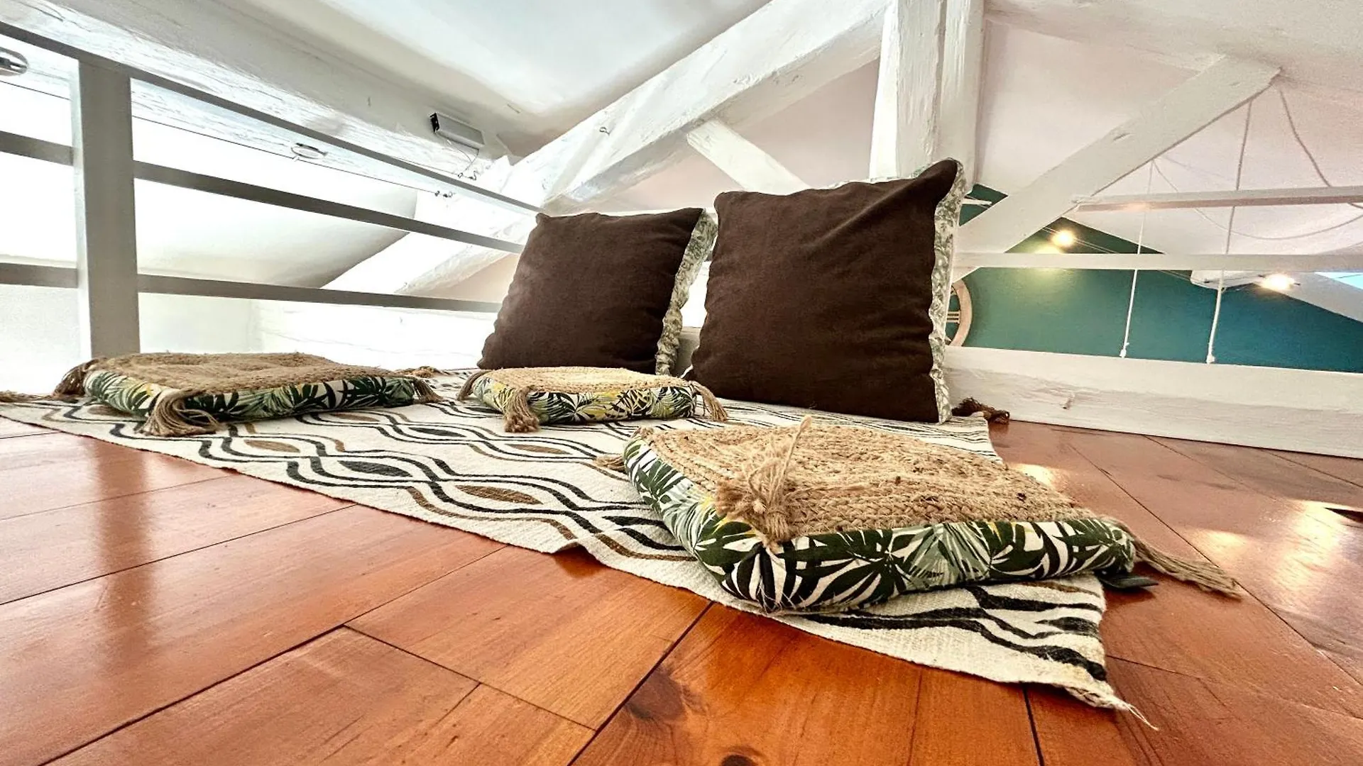 Appartement Le Nid Tropical Proche Gare à Villefranche-sur-Saône