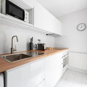  Appartement T2 Centre Avec Parking Gratuit Et Jardin France
